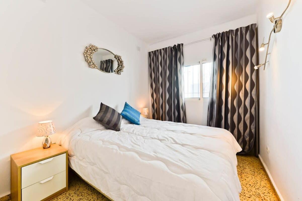 Appartamento Capistrano Pueblo Nerja Esterno foto
