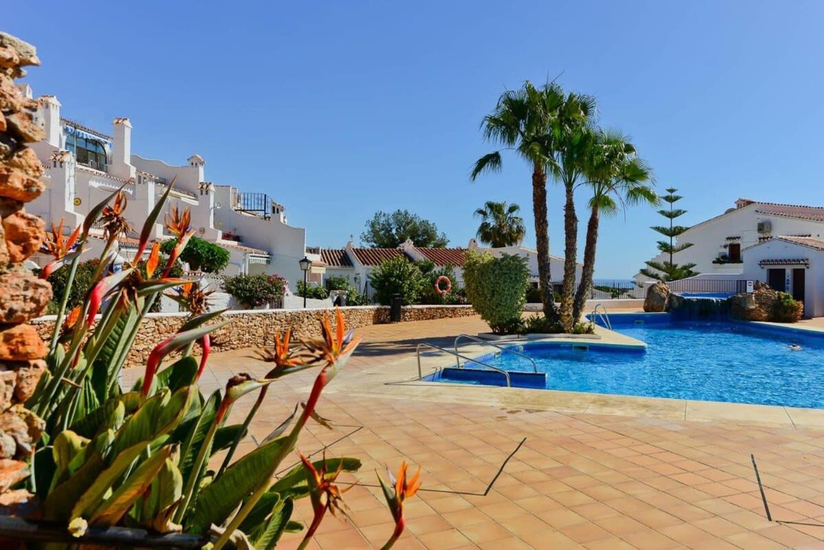 Appartamento Capistrano Pueblo Nerja Esterno foto