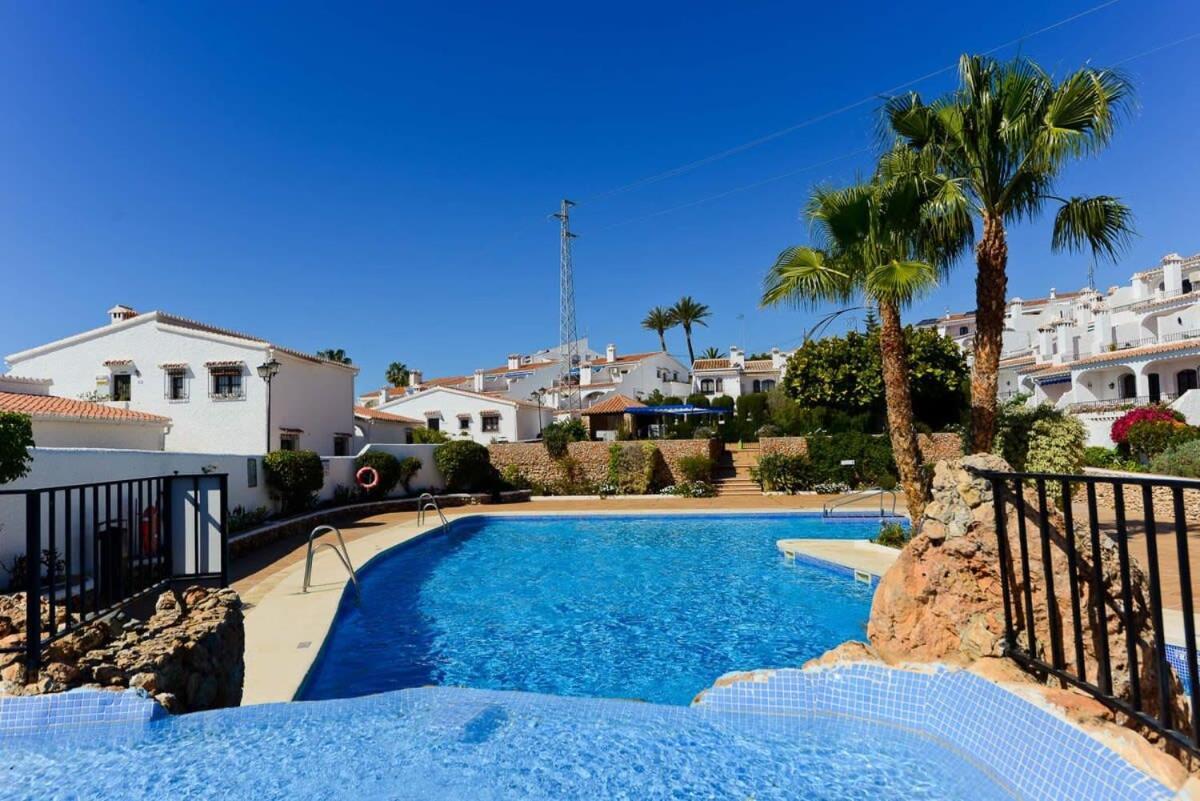 Appartamento Capistrano Pueblo Nerja Esterno foto