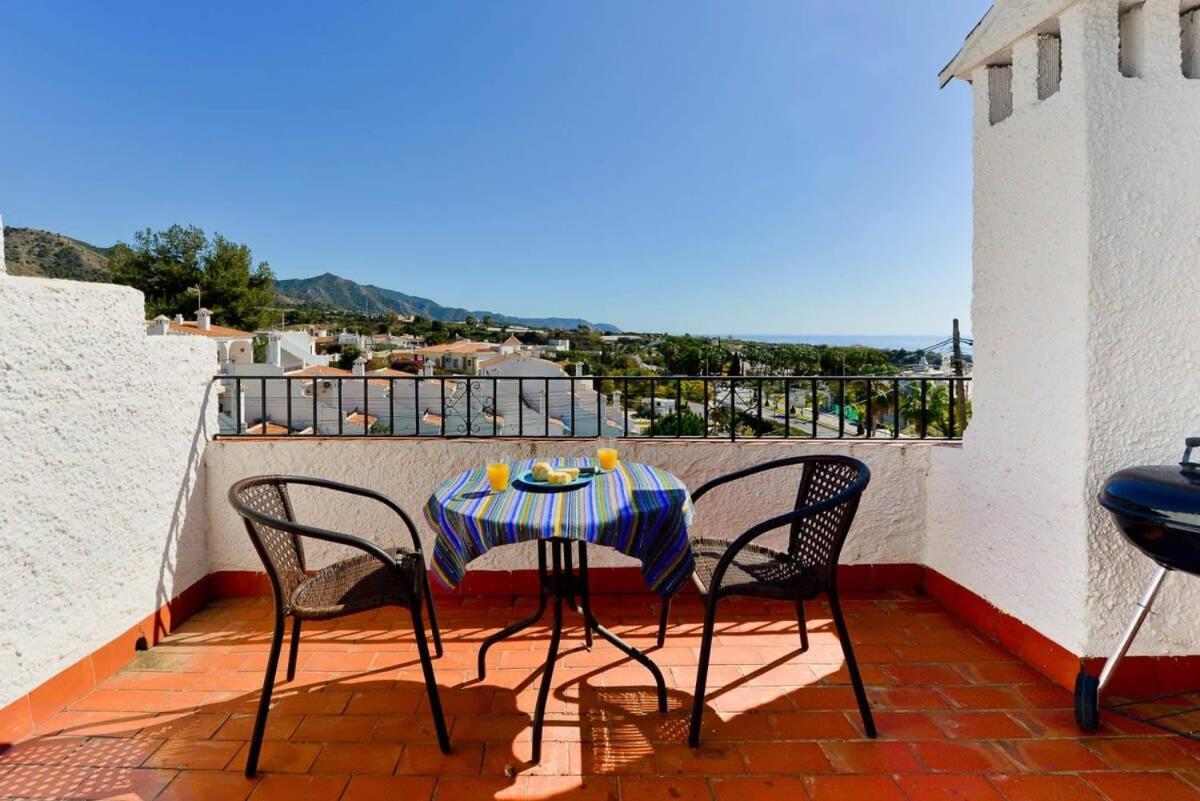 Appartamento Capistrano Pueblo Nerja Esterno foto
