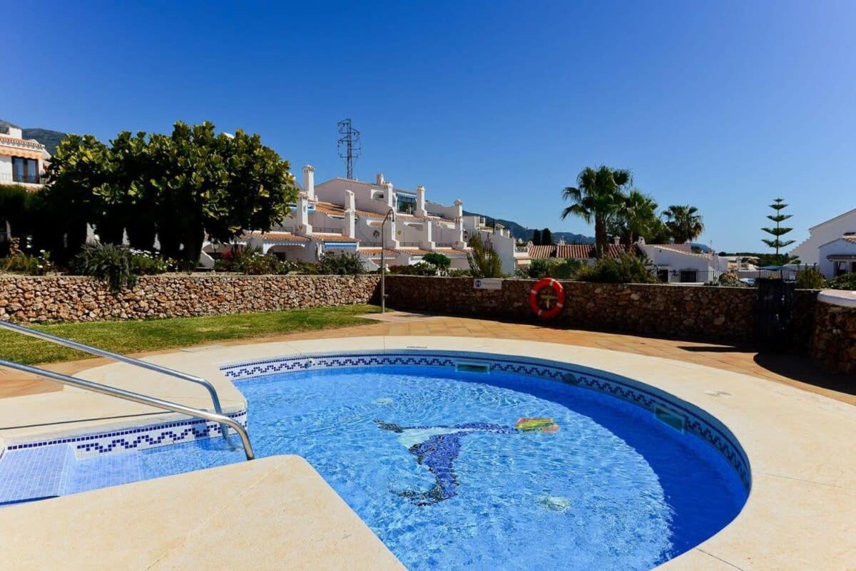 Appartamento Capistrano Pueblo Nerja Esterno foto
